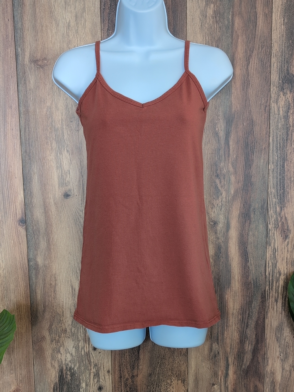 Buckle Rust Brown Spaghetti Strap V-Neck Tank L           Q249